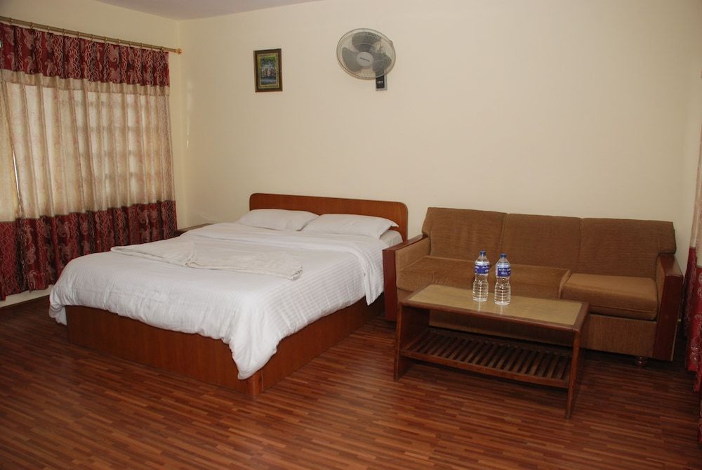 Deluxe Double or Twin Room