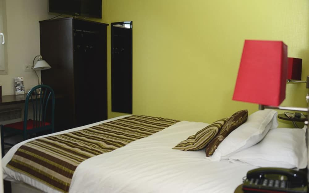 The Originals City, Hôtel Hélios Comfort Quadruple Room 3