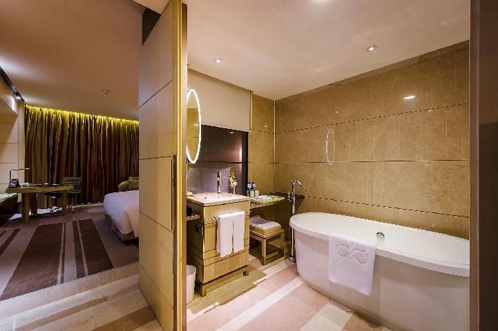 undefined Hotel Nikko Saigon 4