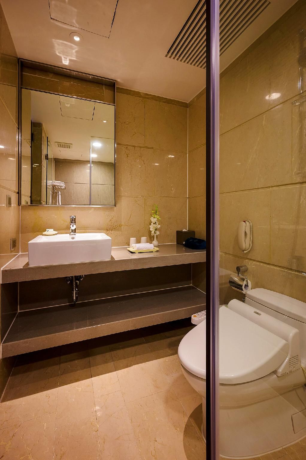 undefined Hotel Nikko Saigon 9