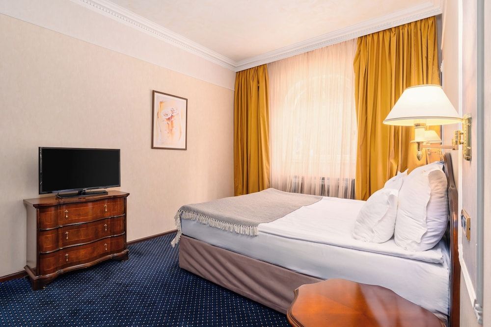 Festa Winter Palace Wellness Suite