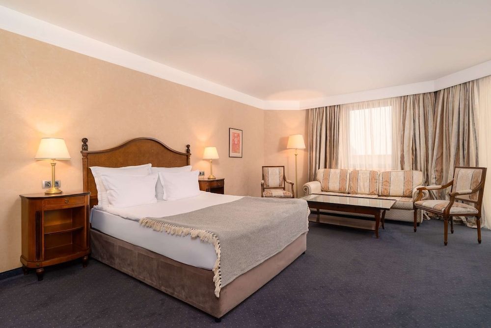 Festa Winter Palace Family Suite 3