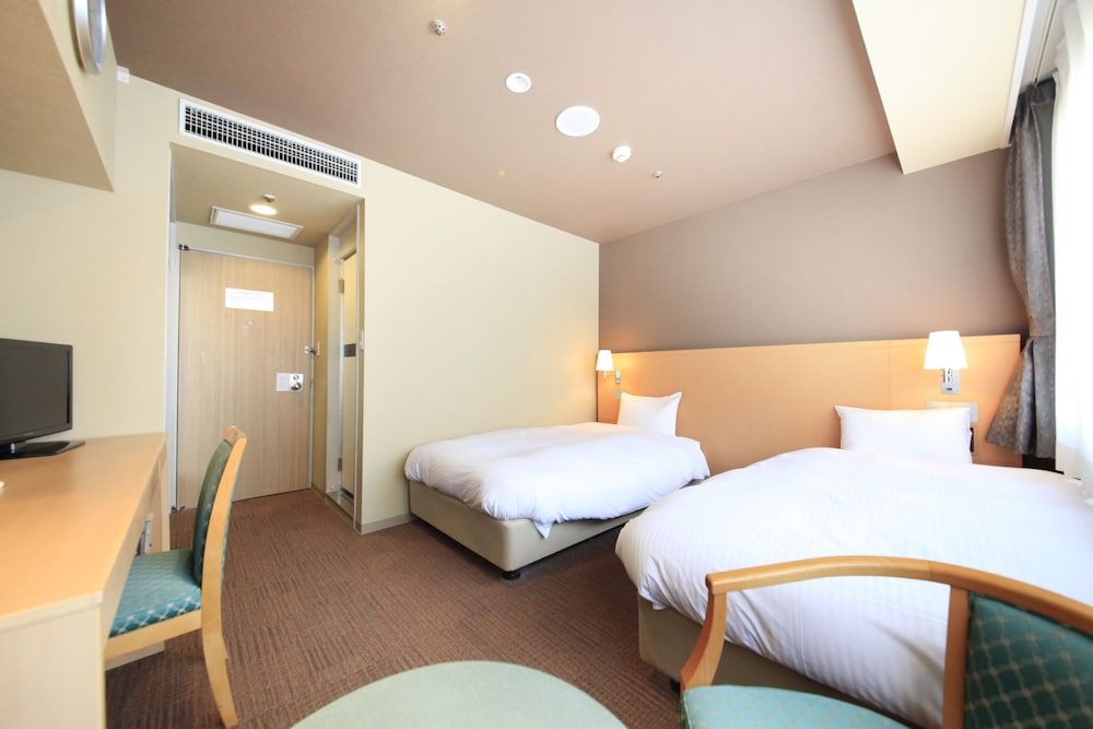 Consecutive Stay - Twin Room, Smoking
