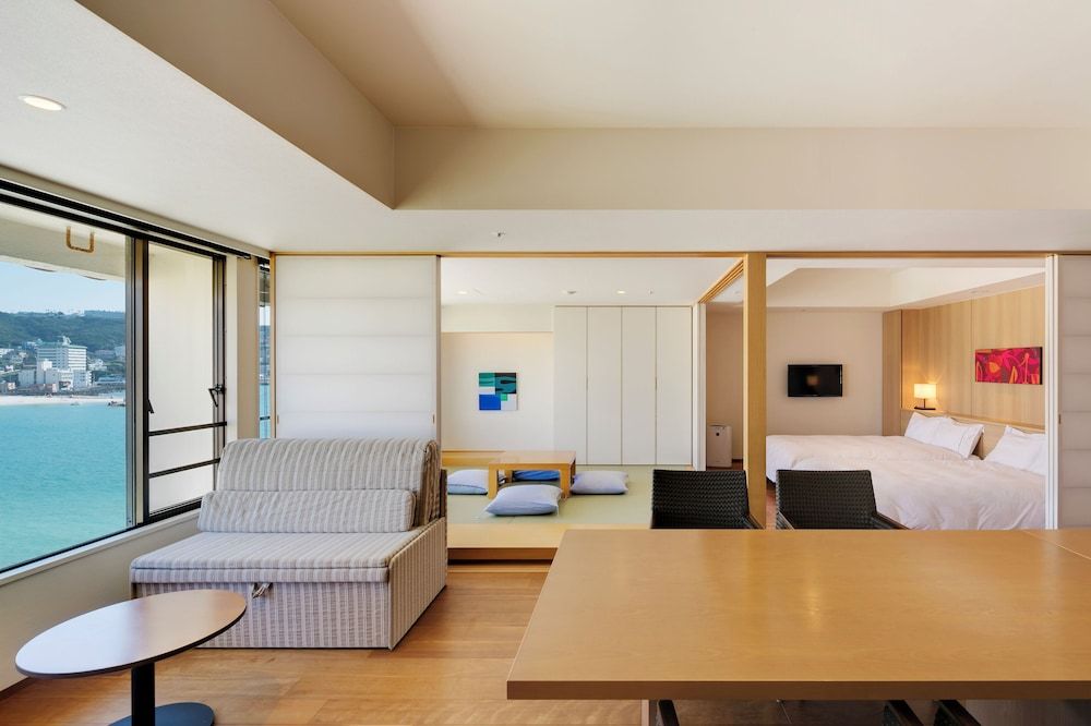 Royal Floor Japanese Western Room with Ocean View - Non-Smoking