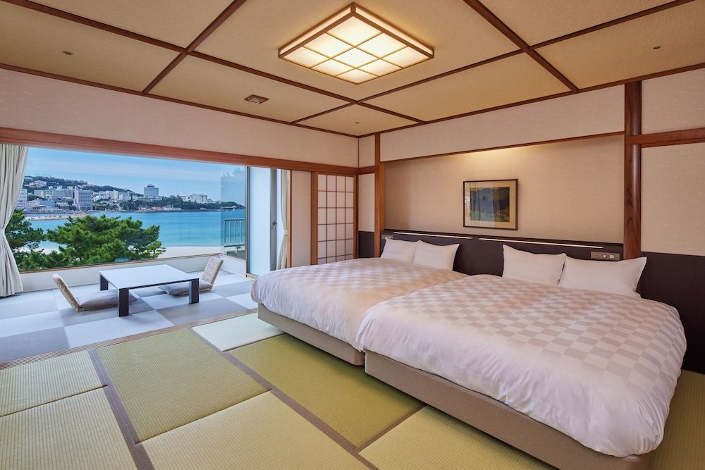 Superior Japanese Room with Twin Beds with Ocean View - Non-Smoking