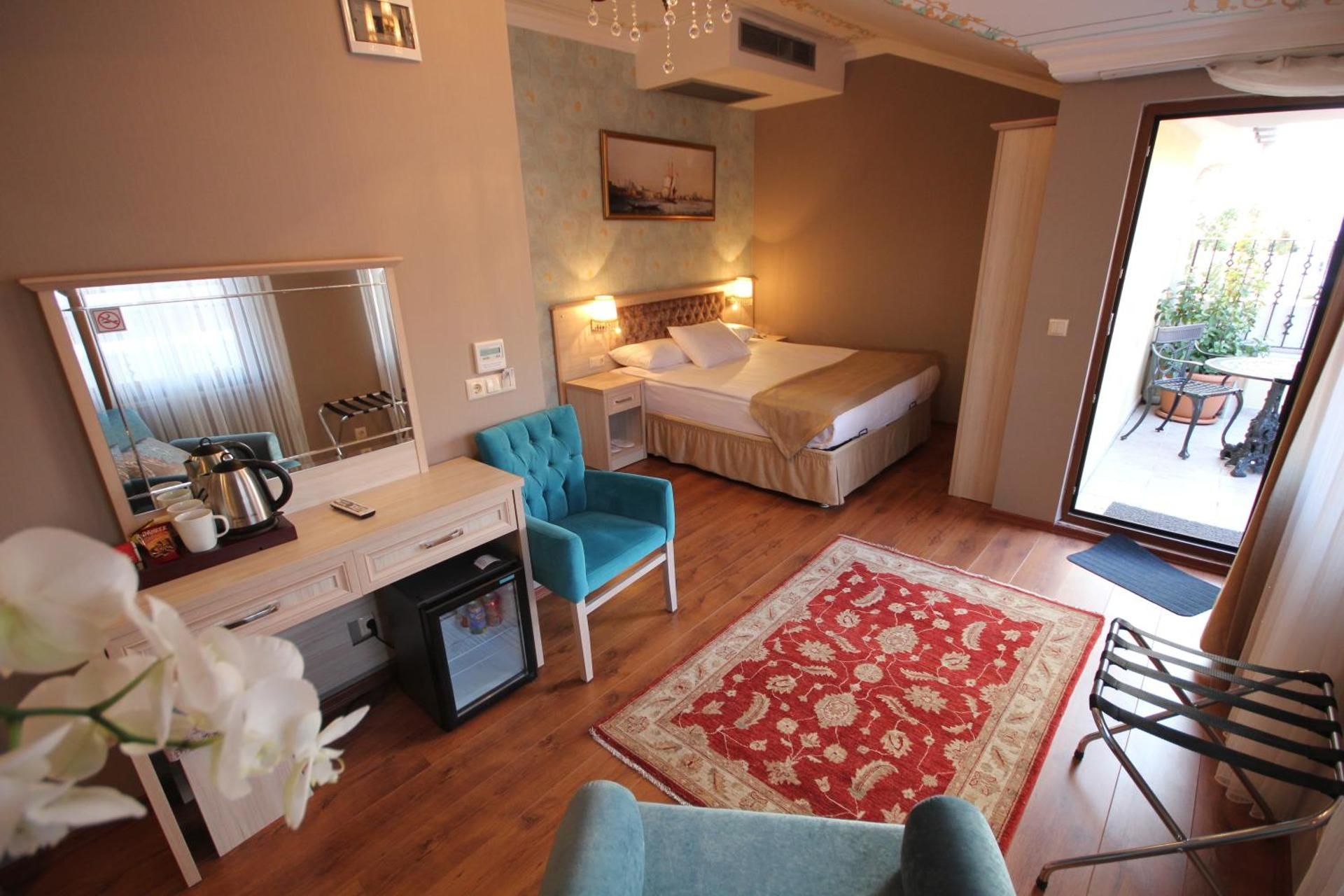 Triple Room with Terrace