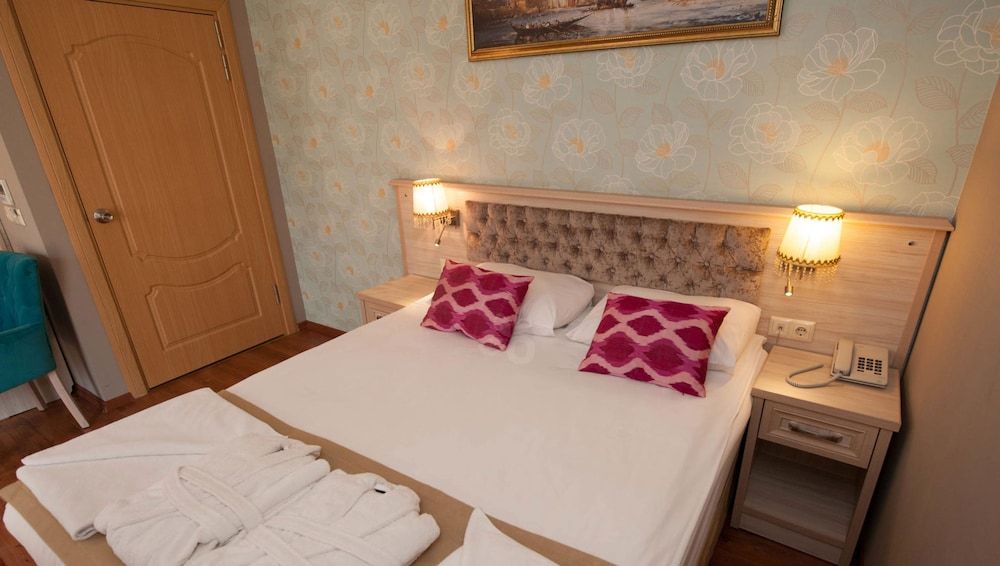 Sultans Royal Hotel Standard Double Room 8