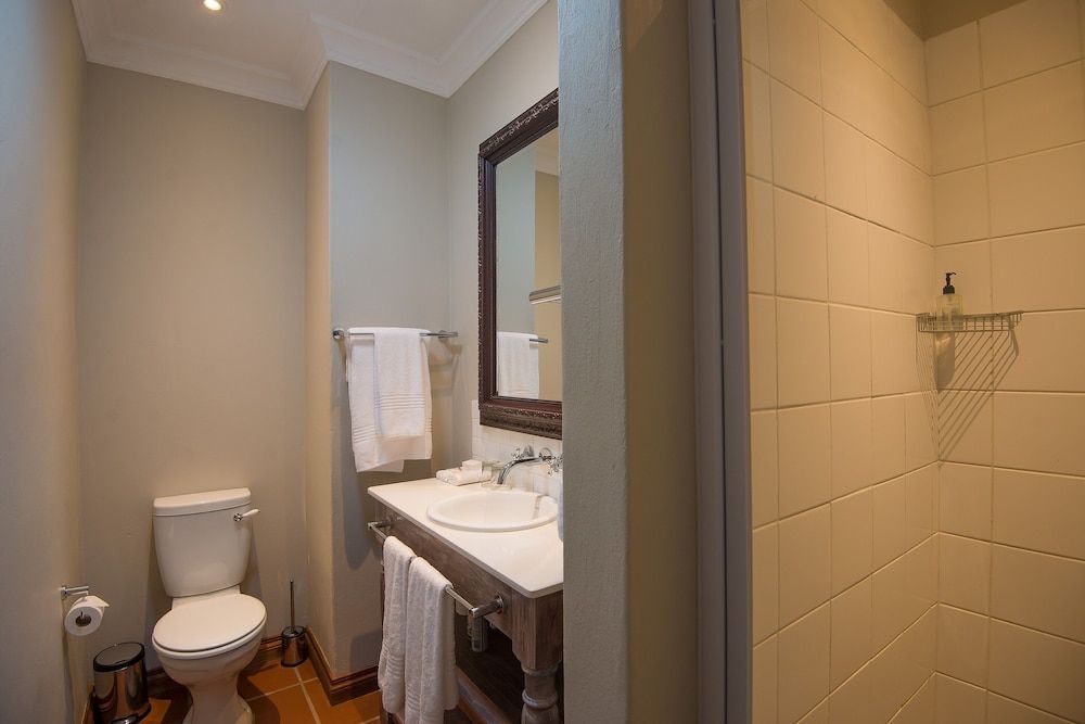 African Hills Safari Lodge & Spa Classic Room 8