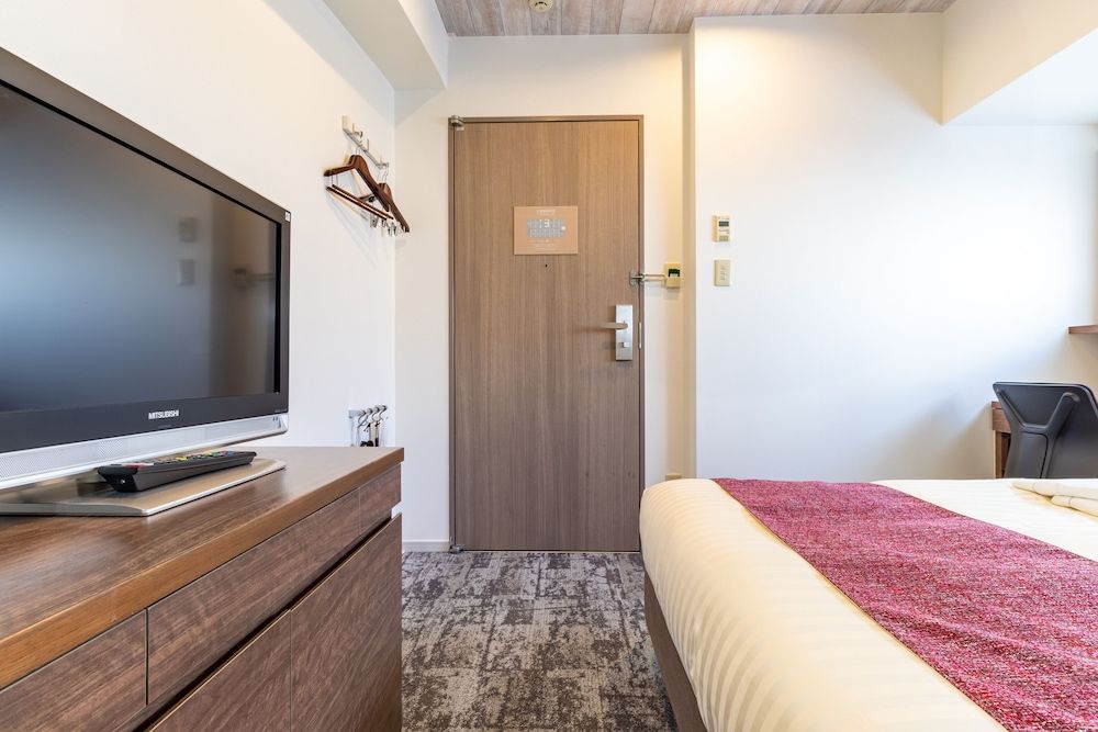 Nishitetsu Inn Kamata Double Room, Smoking 7