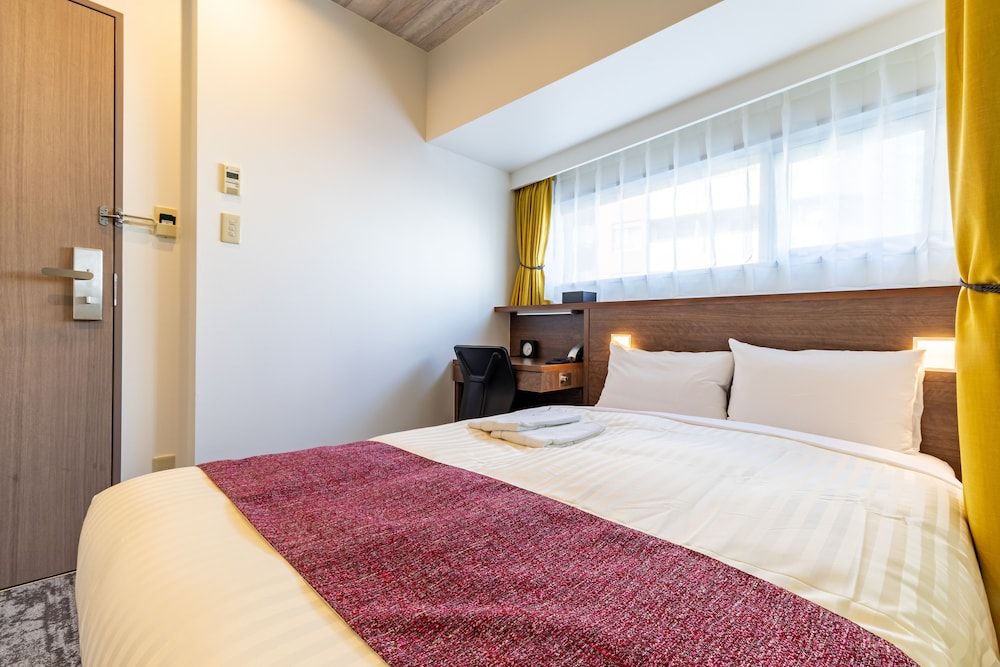 Nishitetsu Inn Kamata Double Room, Smoking 5