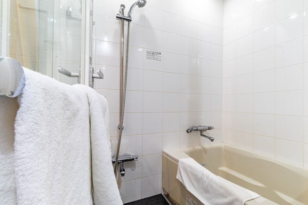 Nishitetsu Inn Kamata Double Room, Smoking 10