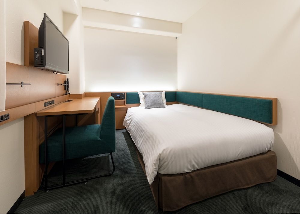 Nishitetsu Inn Nihonbashi Semi Double Room, Non Smoking 4