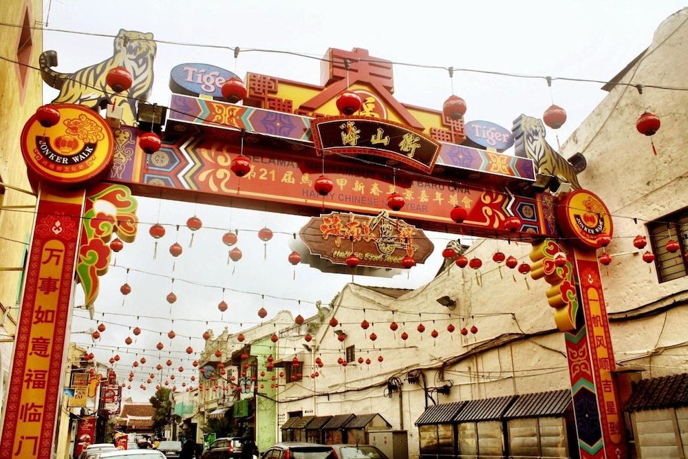 undefined Hallmark Express Hotel 5