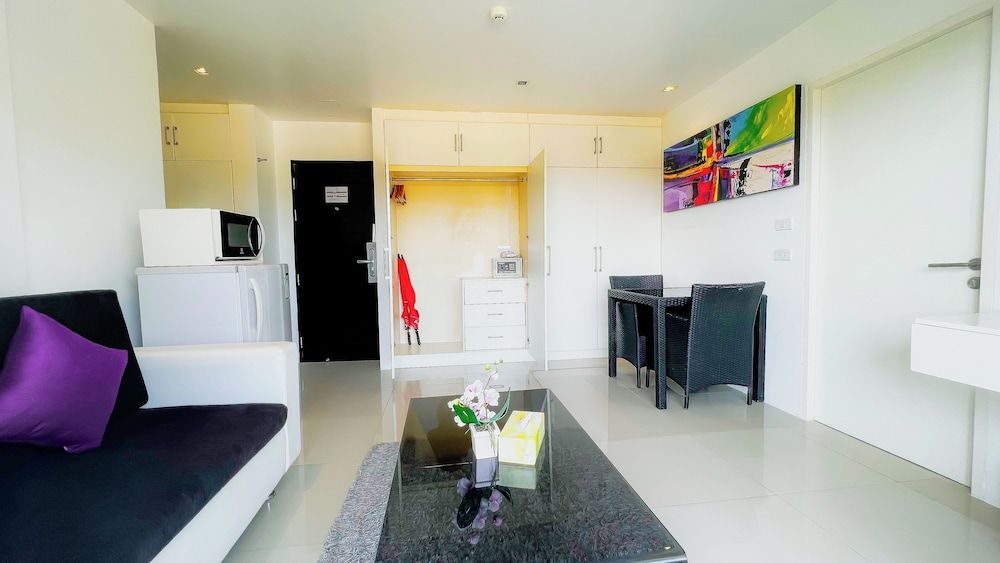 Grand Sunset Hotel Phuket Two Bedroom Suite 13