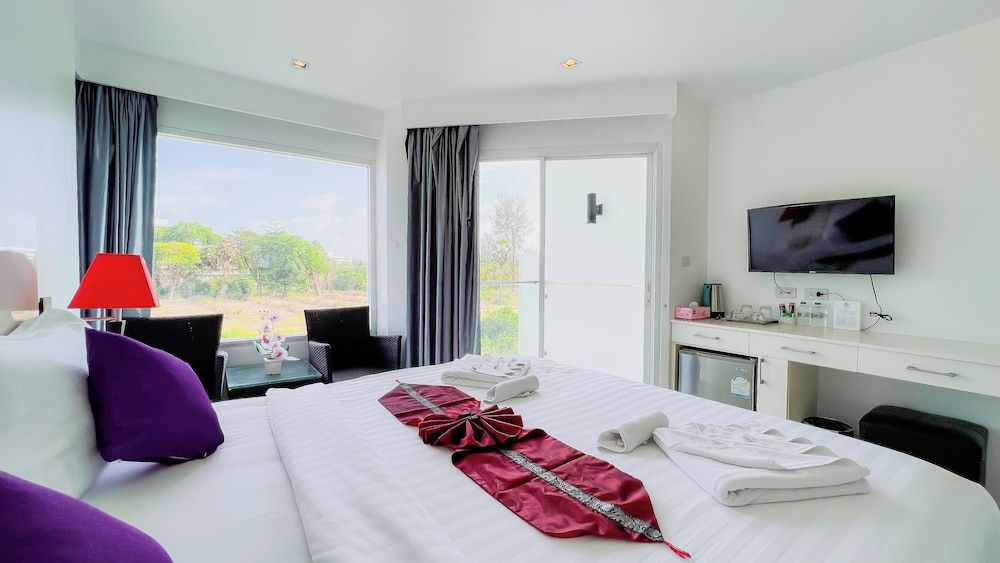 undefined Grand Sunset Hotel Phuket