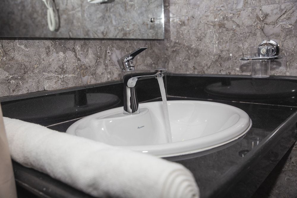 Lake Star Deluxe Double or Twin Room 10