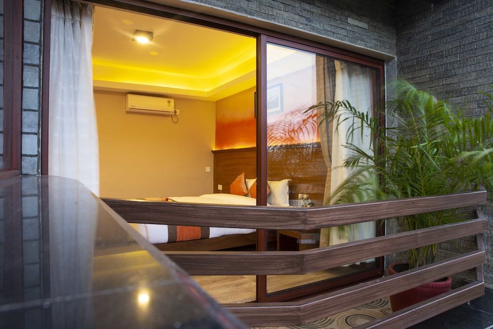 Lake Star Deluxe Double or Twin Room 8