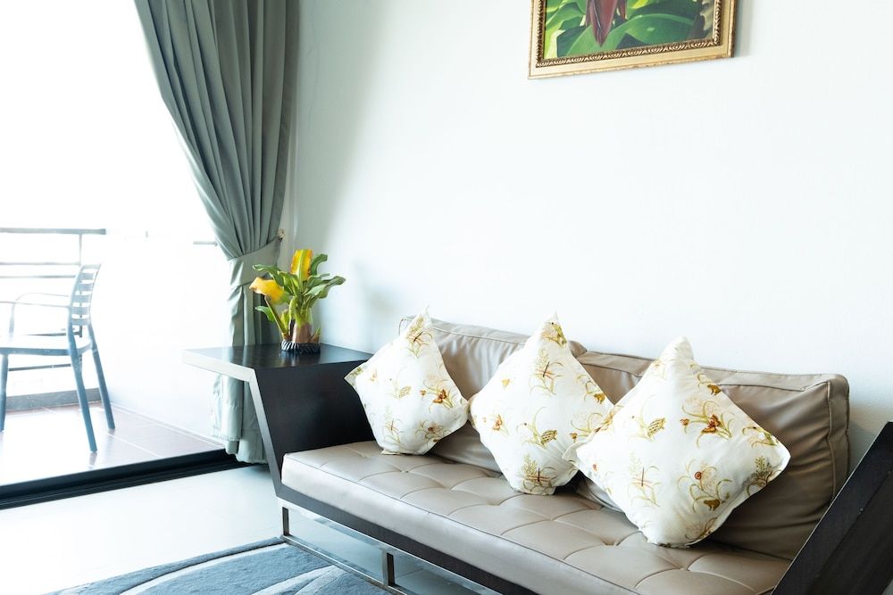 undefined Vogue Pattaya Hotel 4