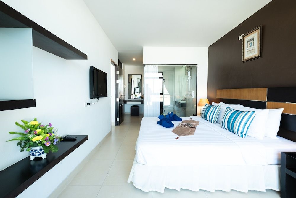 undefined Vogue Pattaya Hotel 5