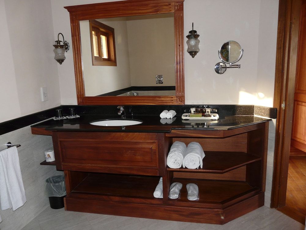 Ocean Beach Resort & Spa Superior Room 7