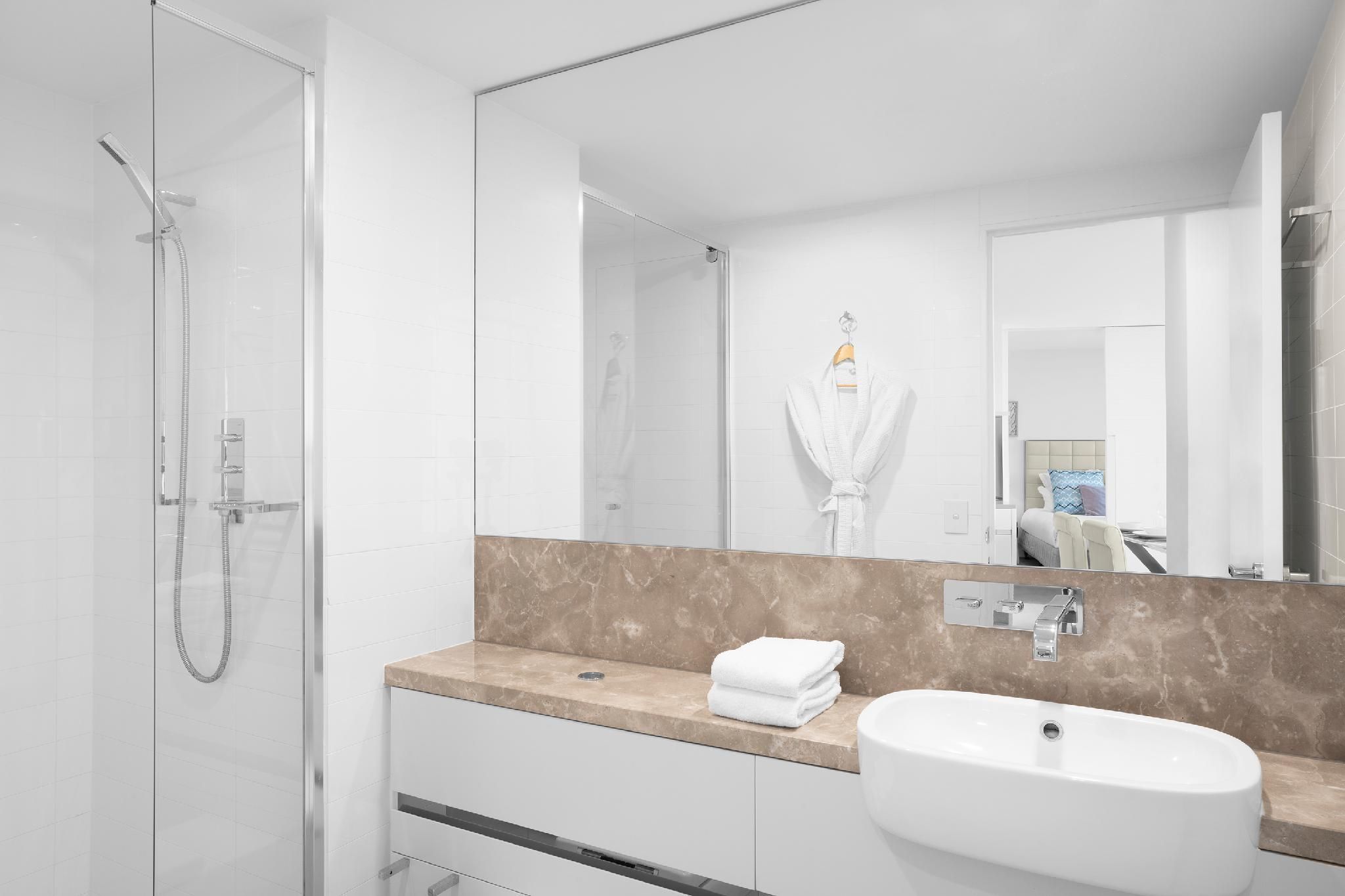 2-Bedroom Sky View Apartment