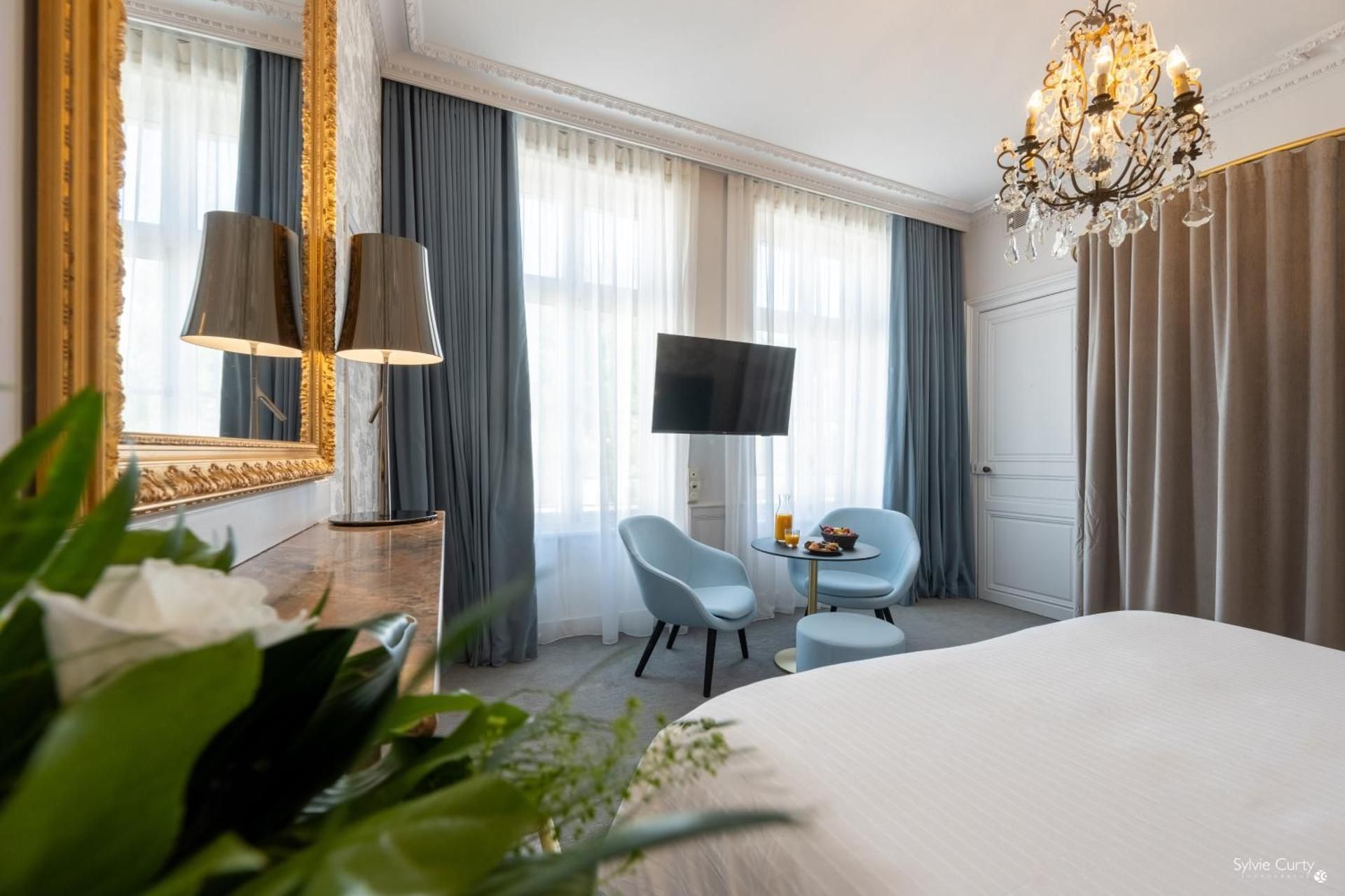 Prestige Room