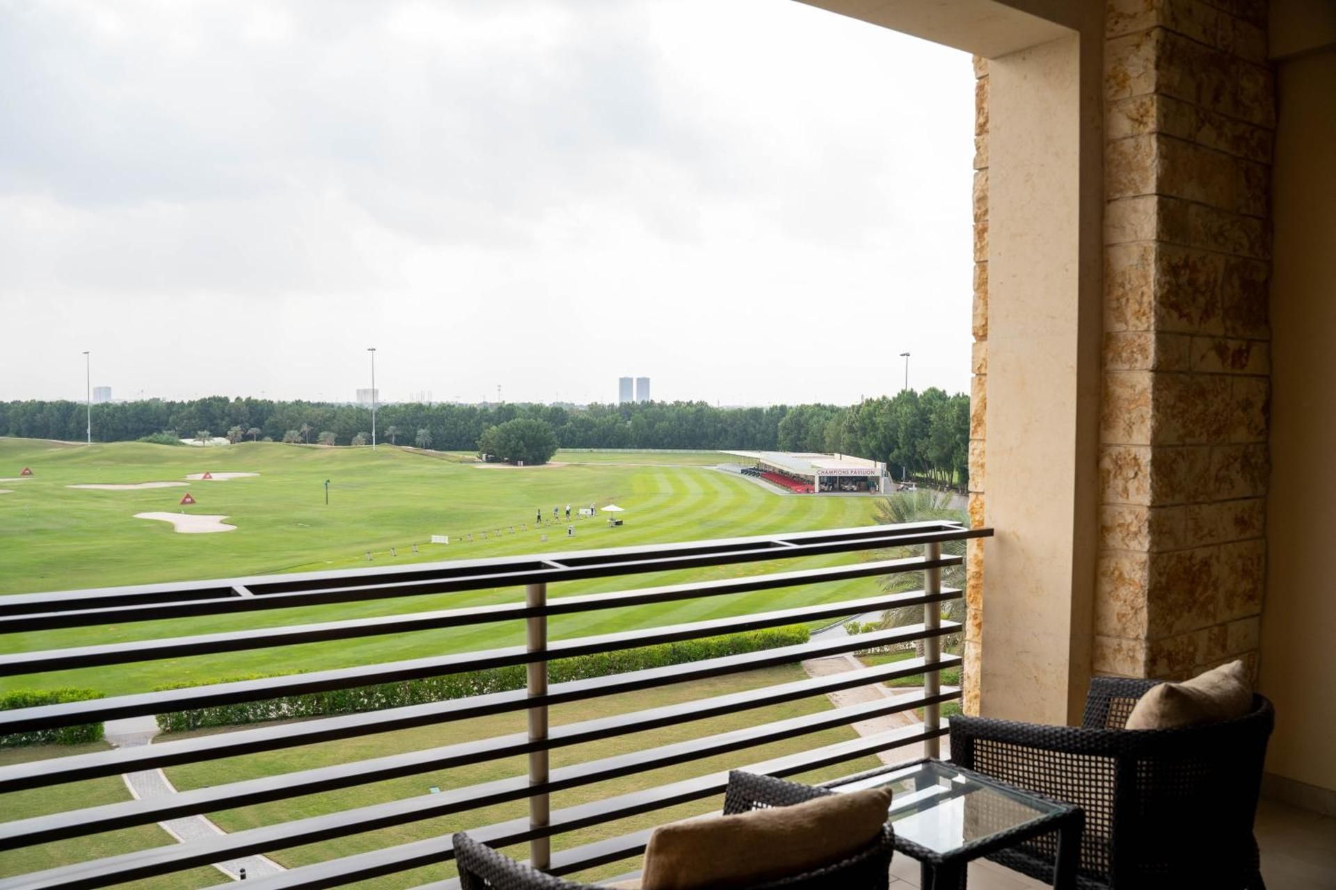 Executive, 1 Bedroom Executive Suite, 1 King, Golf view