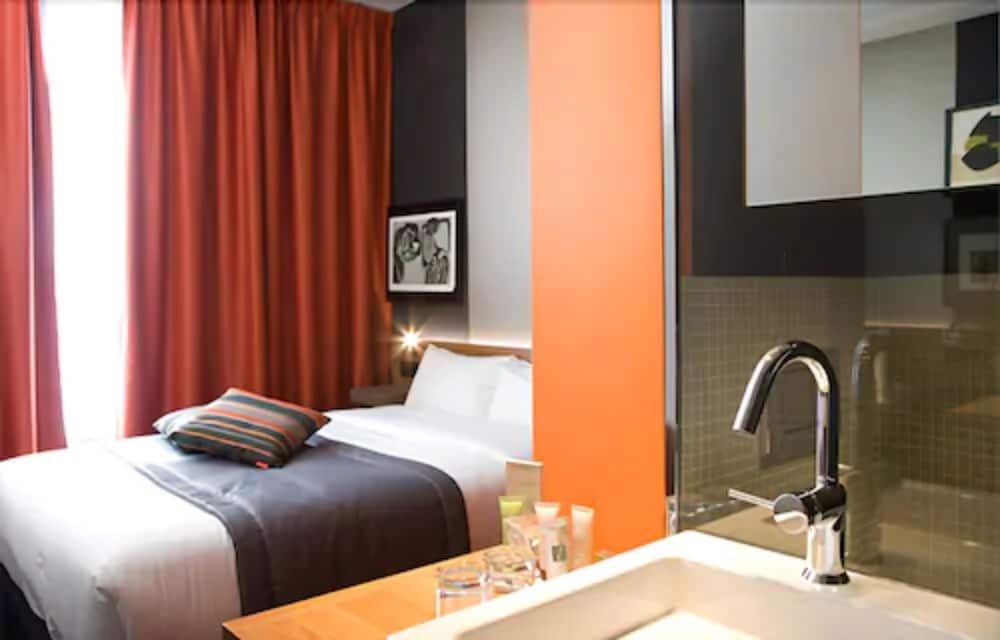 Fred Hotel Classic Room 4