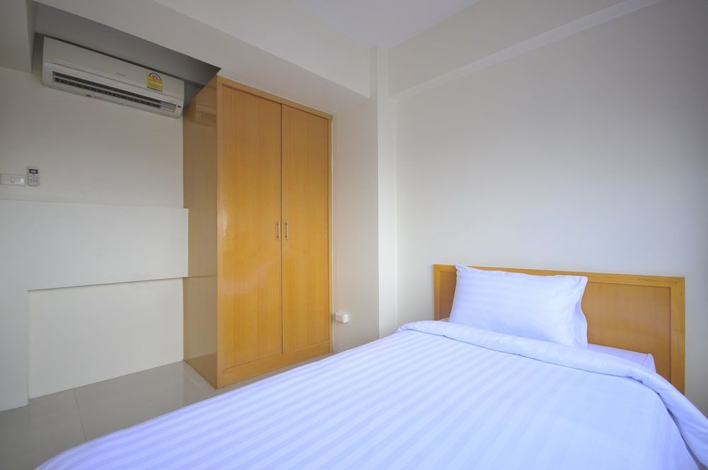 P Park Residence Charansanitwong Superior Twin Room 2
