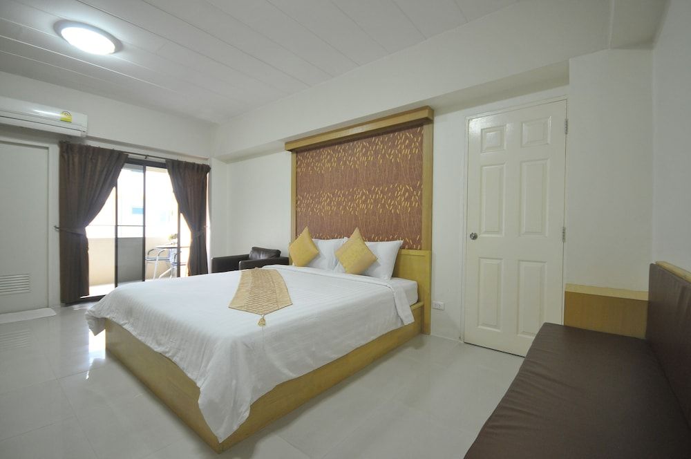 P Park Residence Charansanitwong Superior Double Room