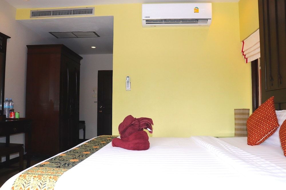 Chaweng Garden Beach Resort Superior Double (Pool View) 5