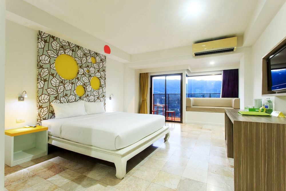 Samui VertiColor Deluxe Studio