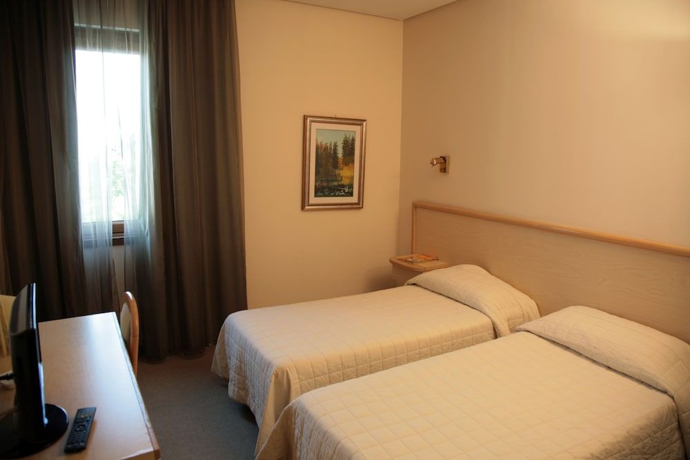 Hotel Bassetto Triple Room, 3 Twin Beds 2