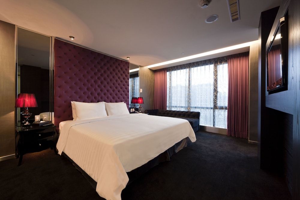 undefined FX Hotel Taipei Nanjing East Road Branch 3