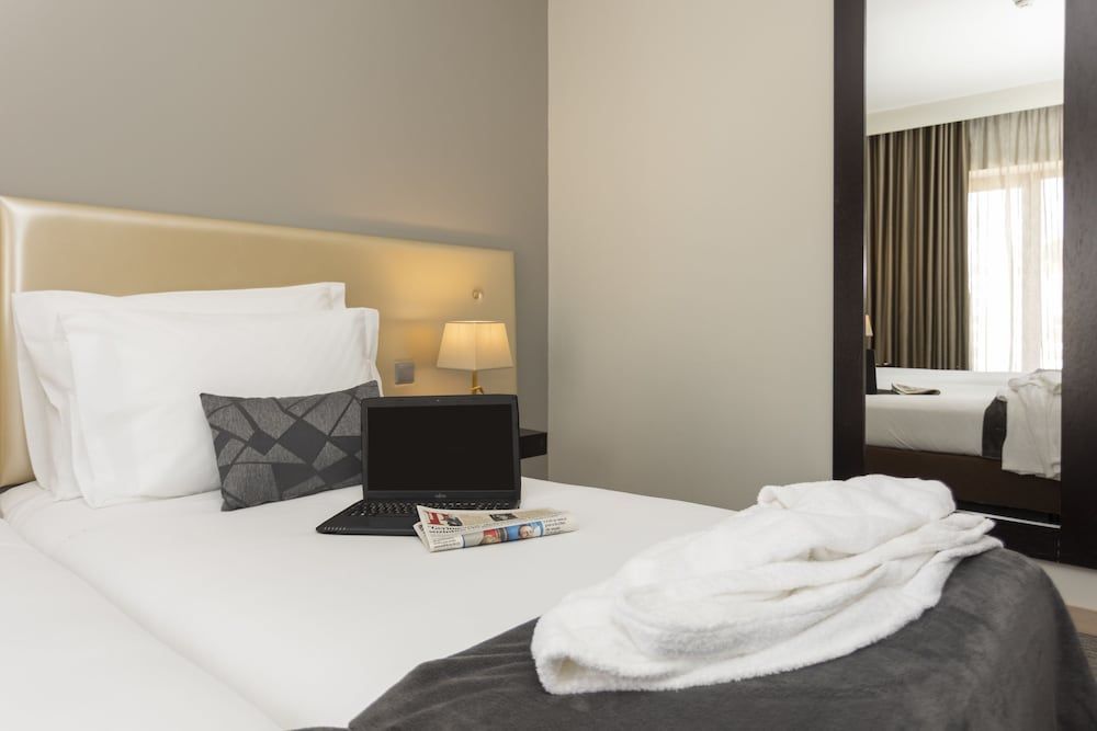 Czar Lisbon Hotel Standard Double Room 3