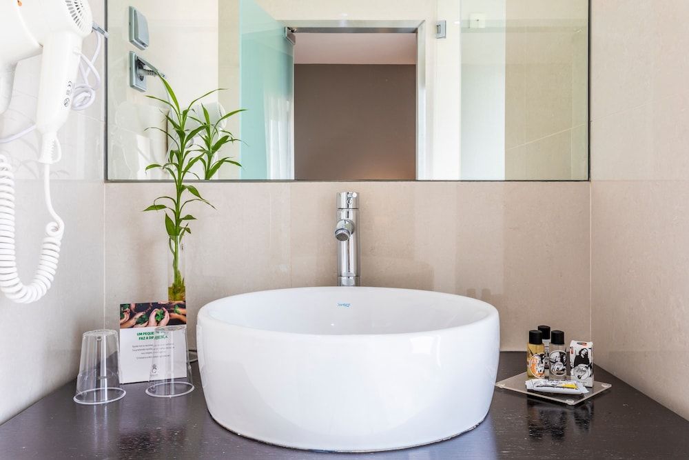 undefined Czar Lisbon Hotel 10