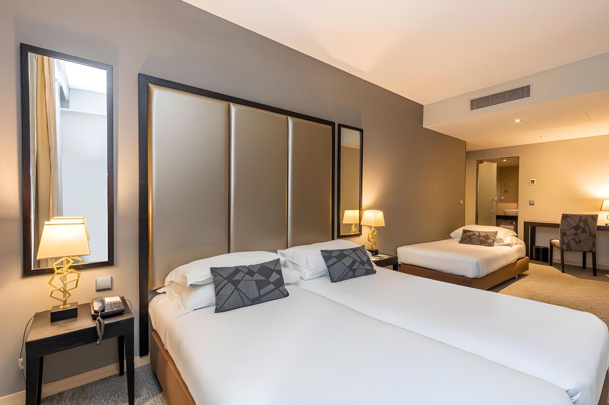 undefined Czar Lisbon Hotel 3