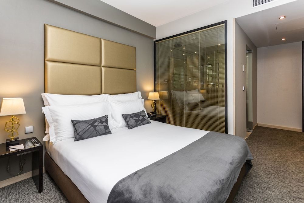 undefined Czar Lisbon Hotel 2