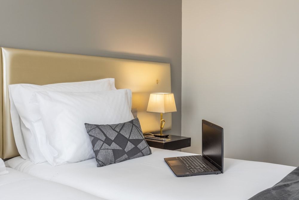 undefined Czar Lisbon Hotel 3