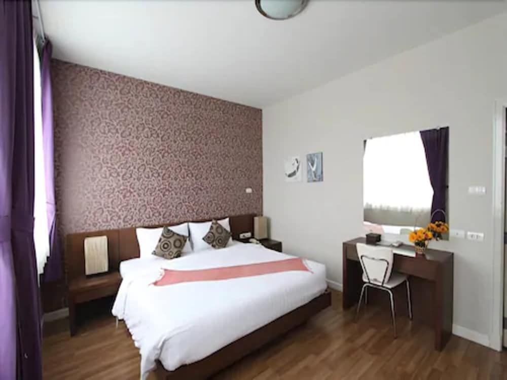 undefined Baiyoke Ciao Hotel