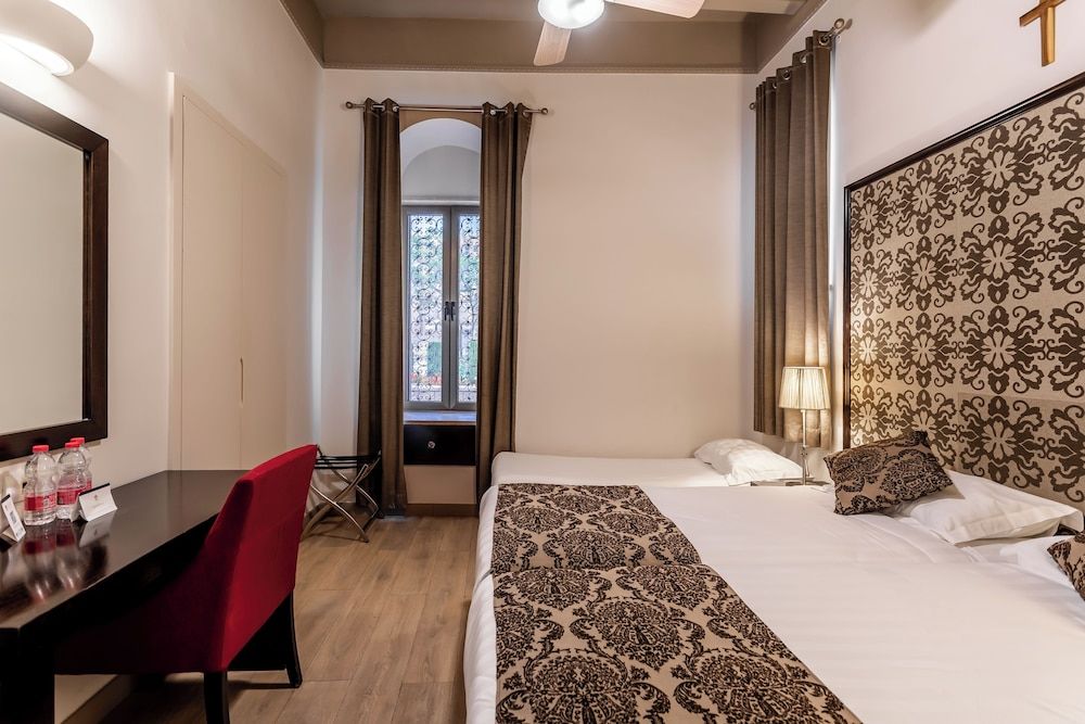 Notre Dame of Jerusalem Center Standard Twin Room, 1 Bedroom, Non Smoking, Courtyard View 2
