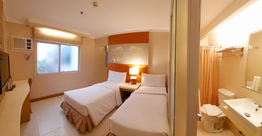 Chalet Baguio Standard Quadruple Room, Multiple Beds