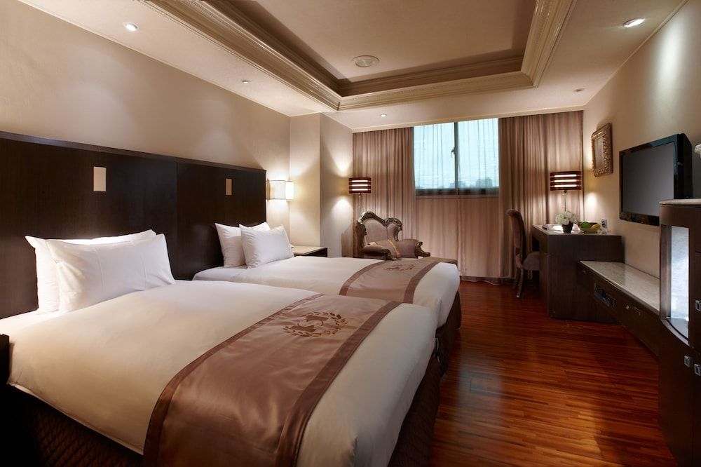 undefined Taipei Charming City Hotel - Xinyi 4