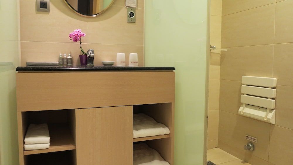 undefined Taipei Charming City Hotel - Xinyi 8