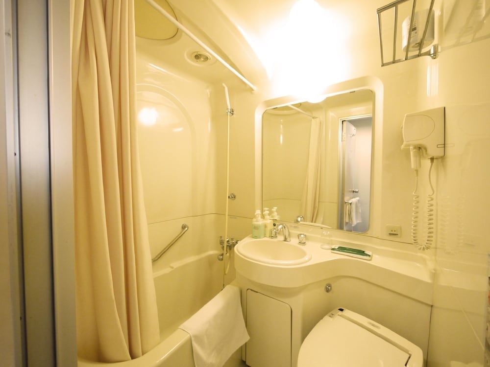 Route-Inn Grantia Hakodate Ekimae Twin Room, Non Smoking 2