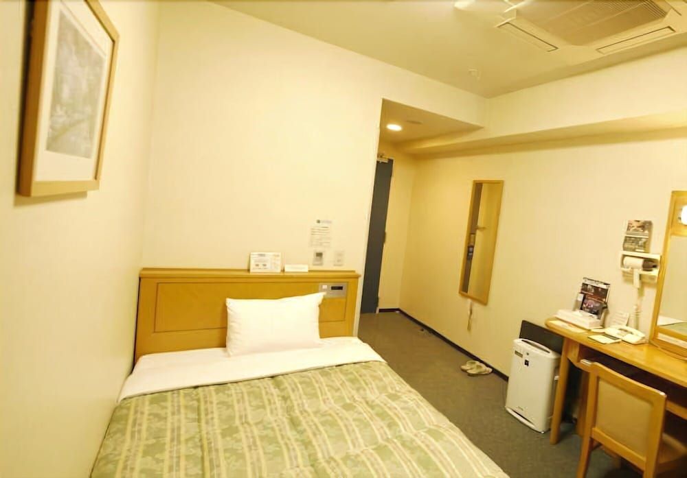 undefined Hotel Route Inn Osaka Honmachi 4