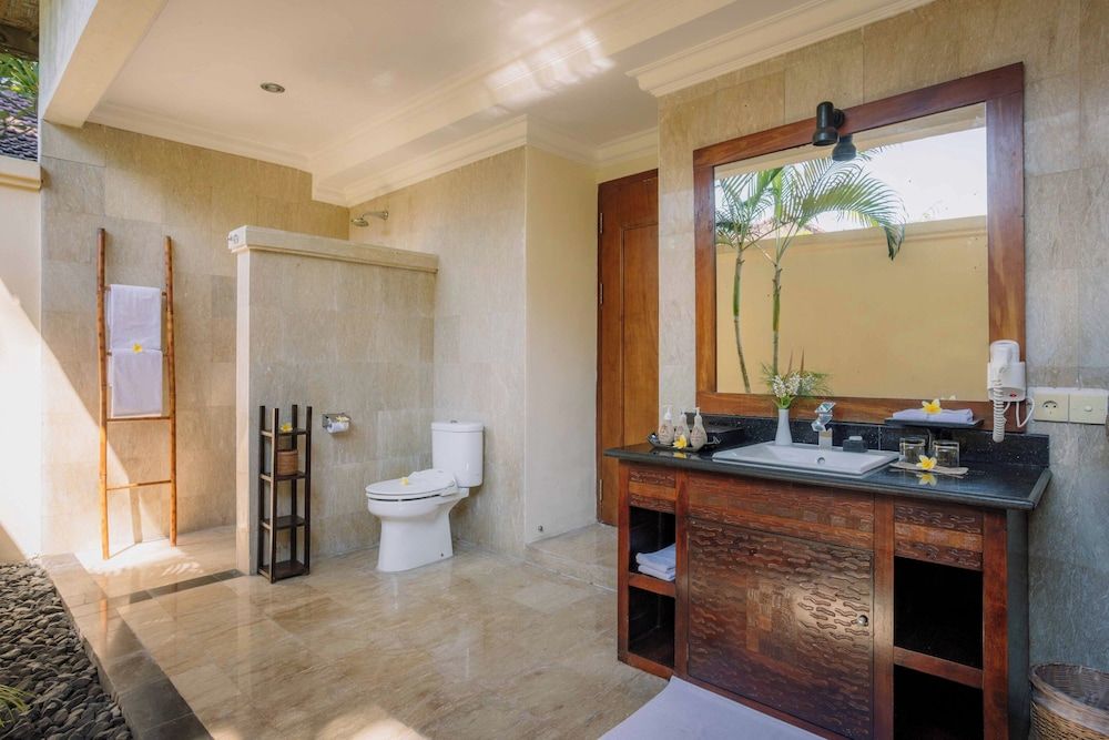 Hotel Ombak Sunset Deluxe Room, 1 King Bed, Terrace 4