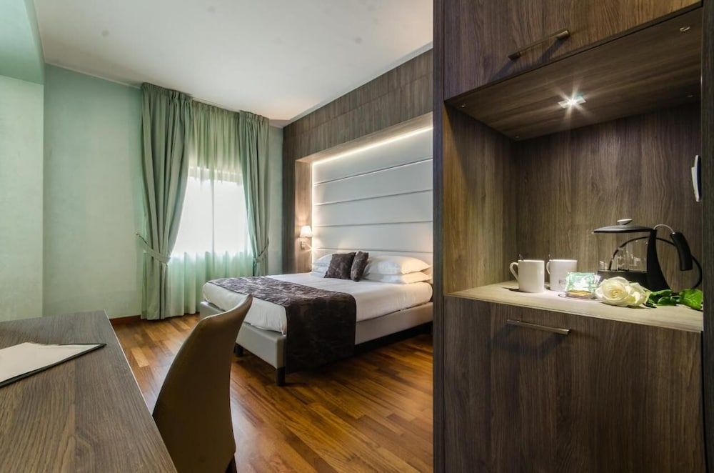 Hotel Meeting Santacroce Junior Room 3