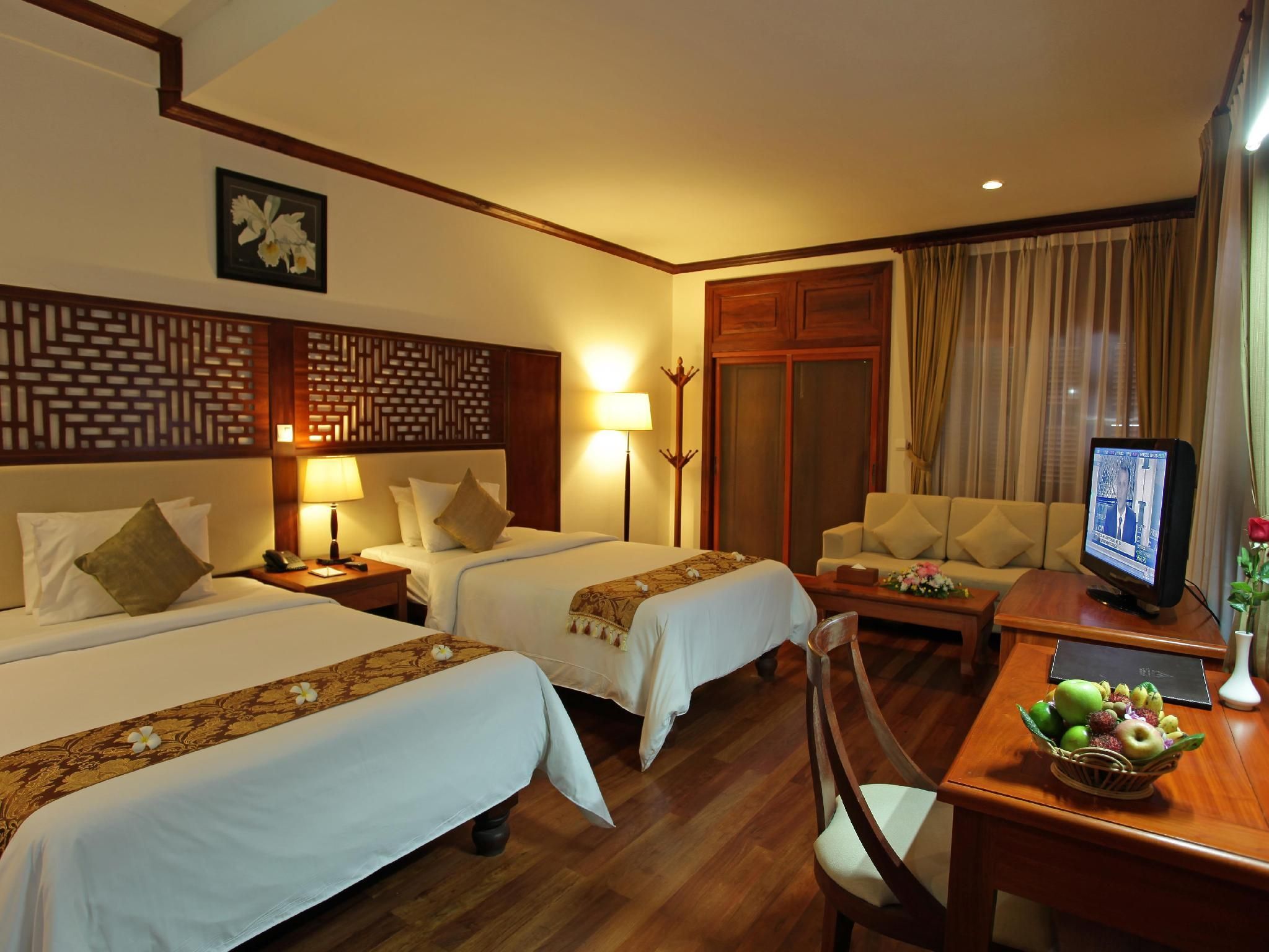 Deluxe Twin Garden View with Balcony