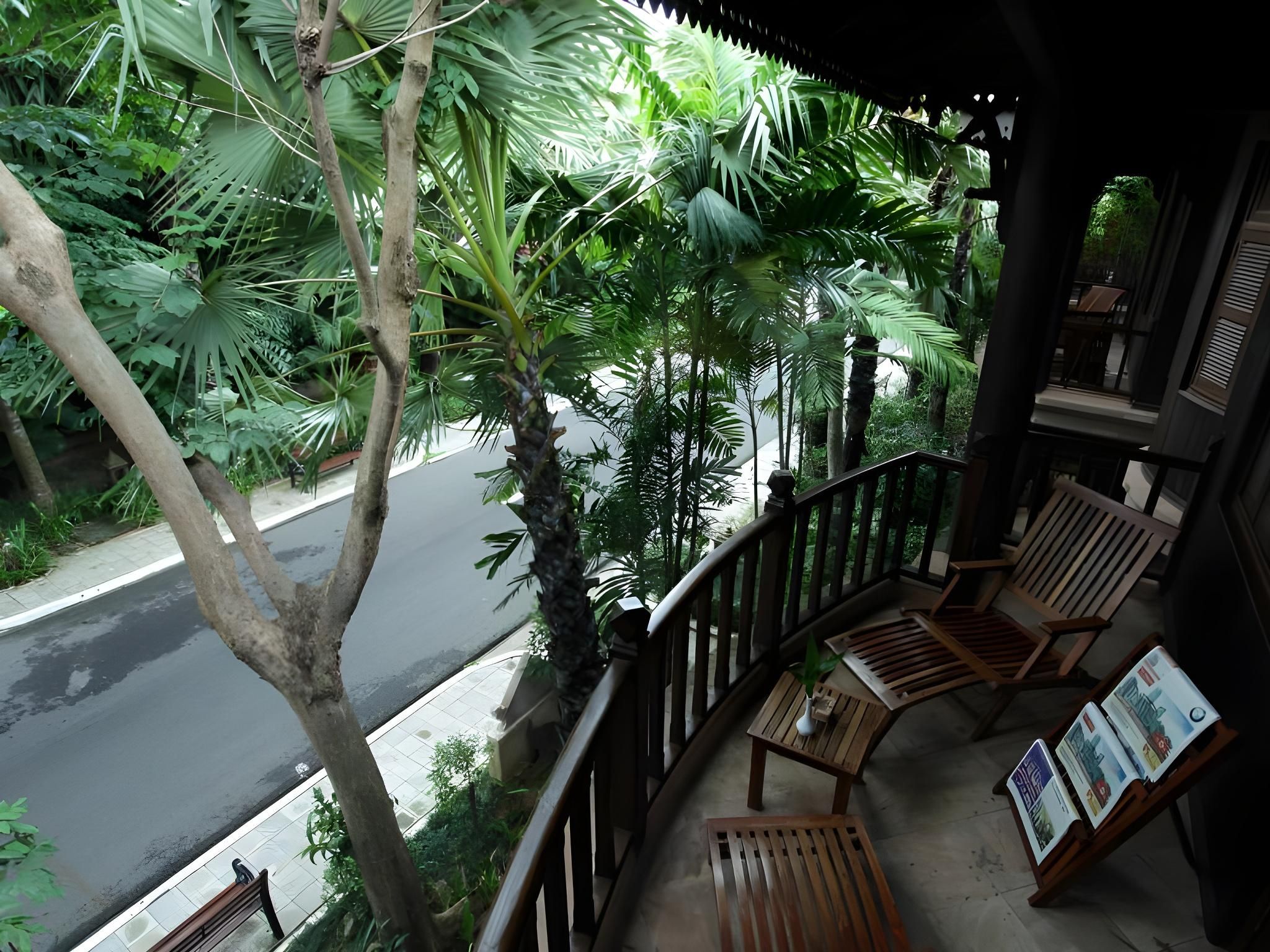 Deluxe Twin Garden View with Balcony